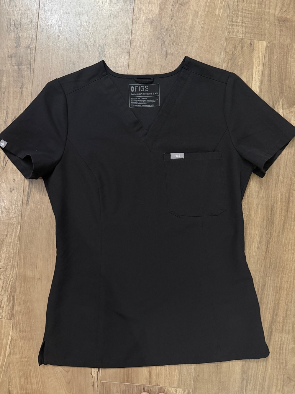 FIGS Women’s Black Catarina V-Neck Scrub Top - XS